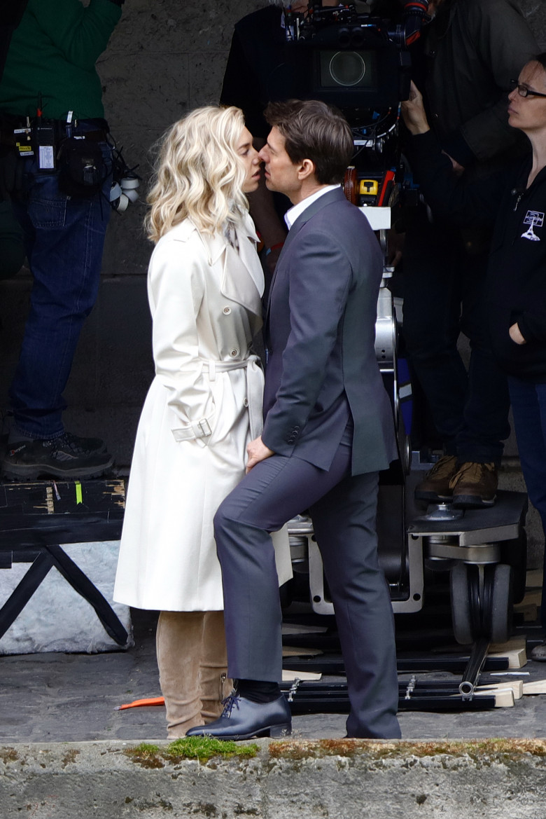 Tom Cruise seen kissing Vanessa Kirby during filming a scene for Mission Impossible 6 in Paris