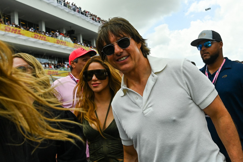 shakira, tom cruise (5)