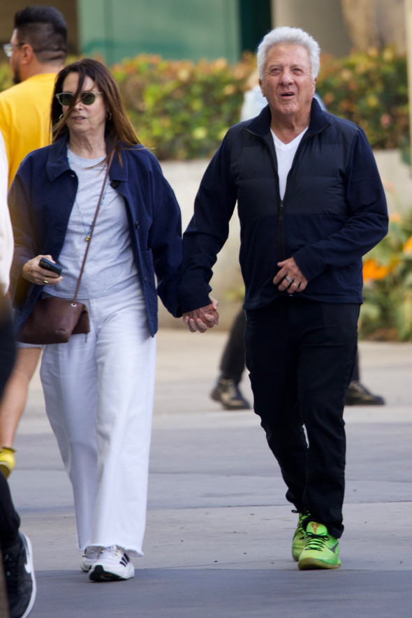 Dustin Hoffman si sotia lui