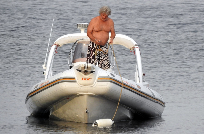 EXCLUSIVE: Kurt Russell and Goldie Hawn sighted on a speedboat in Greece