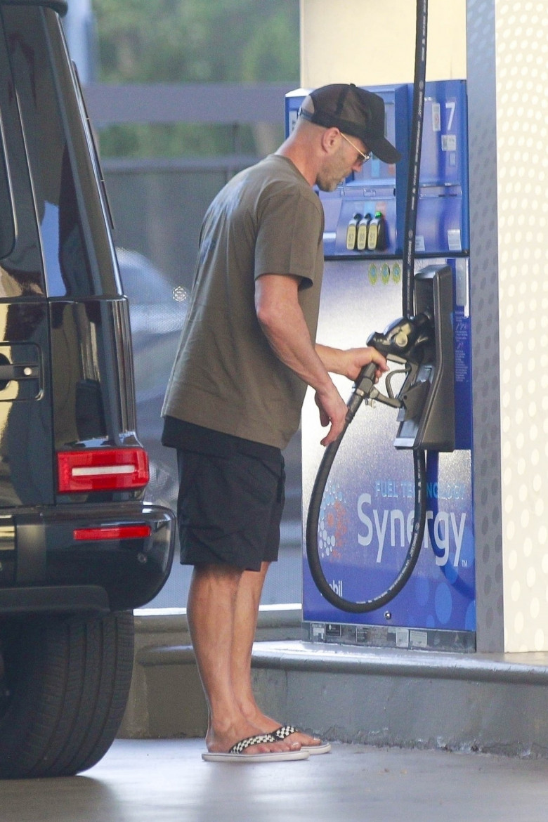 *EXCLUSIVE* *EXCLUSIVE*Action Hero Jason Statham Sports Summer Dad Attire While Spotted Filling Up Gas in LA!