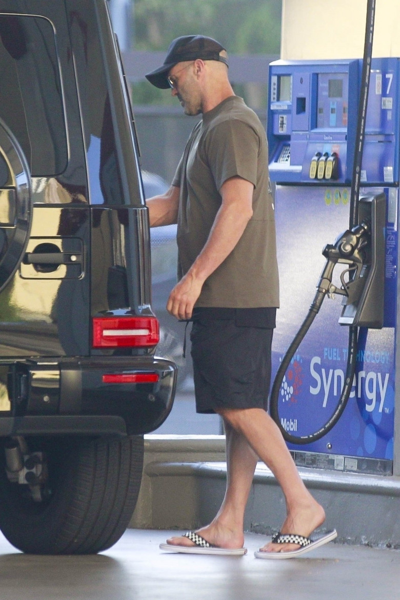 *EXCLUSIVE* *EXCLUSIVE*Action Hero Jason Statham Sports Summer Dad Attire While Spotted Filling Up Gas in LA!