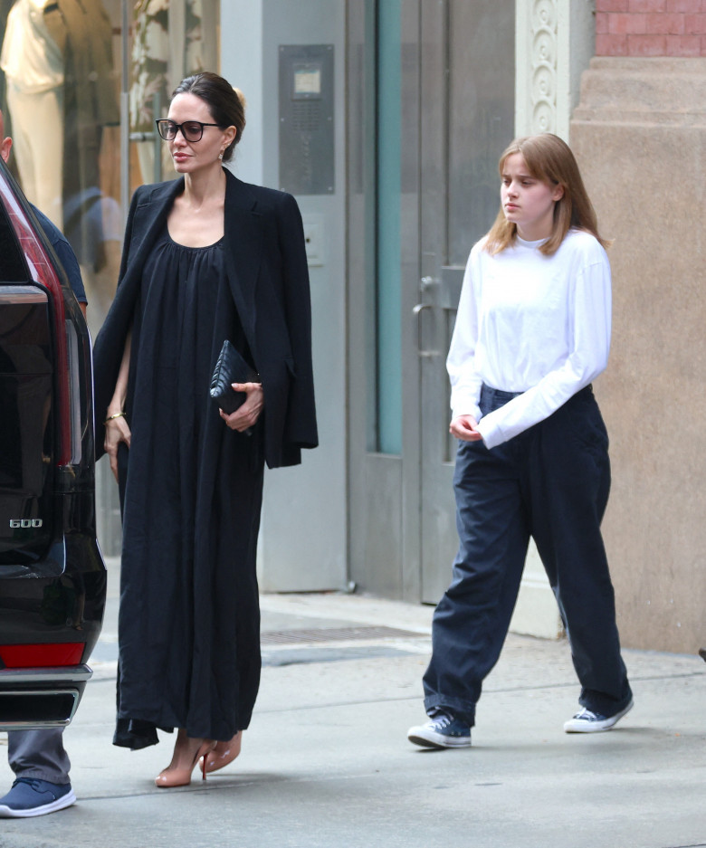 Angelina Jolie and Vivienne in New York