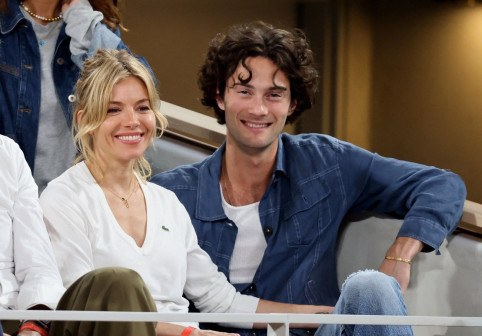 Sienna Miller și iubitul ei, Oli Green