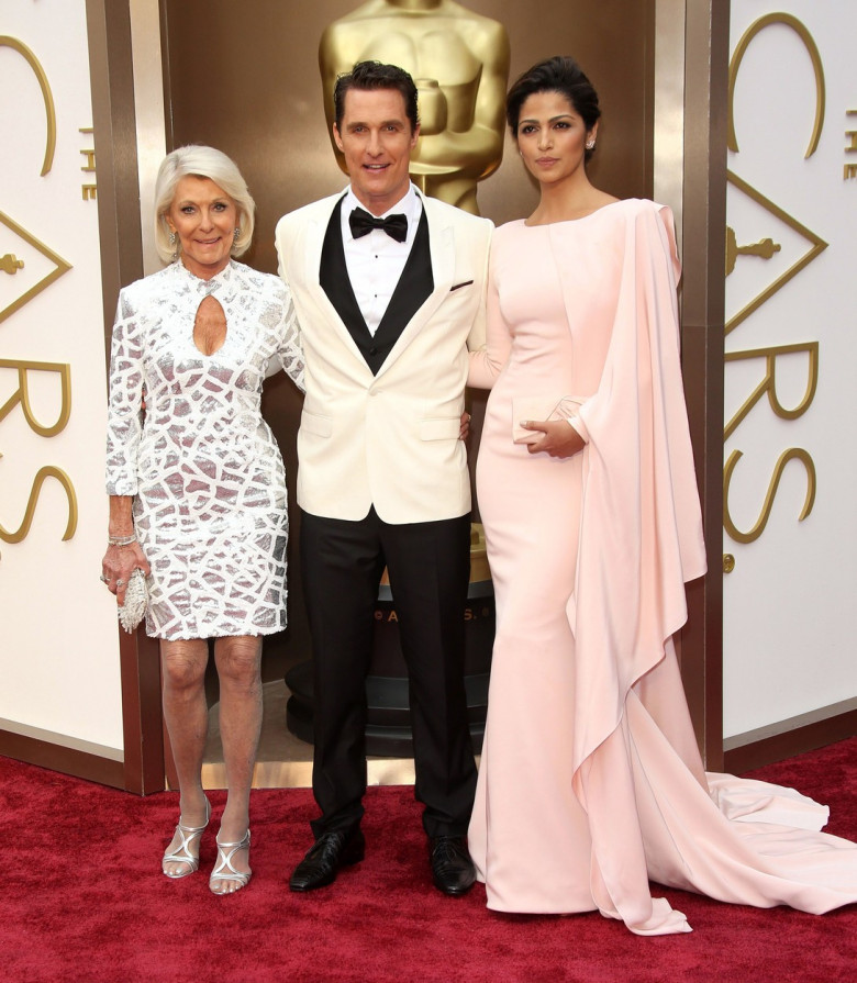 Matthew McConaughey, alături de mama și de soția lui