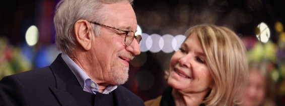 Steven Spielberg si sotia lui
