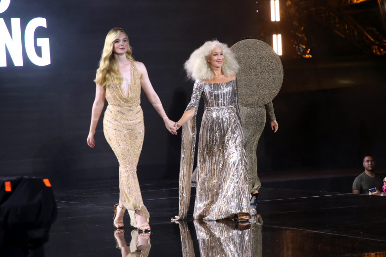 Front Row - "Le Défilé - Walk Your Worth" de L’Oréal lors de la Fashion Week à Paris