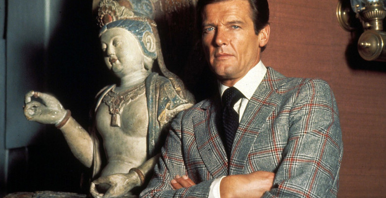 1974 - The Man With The Golden Gun, Roger Moore