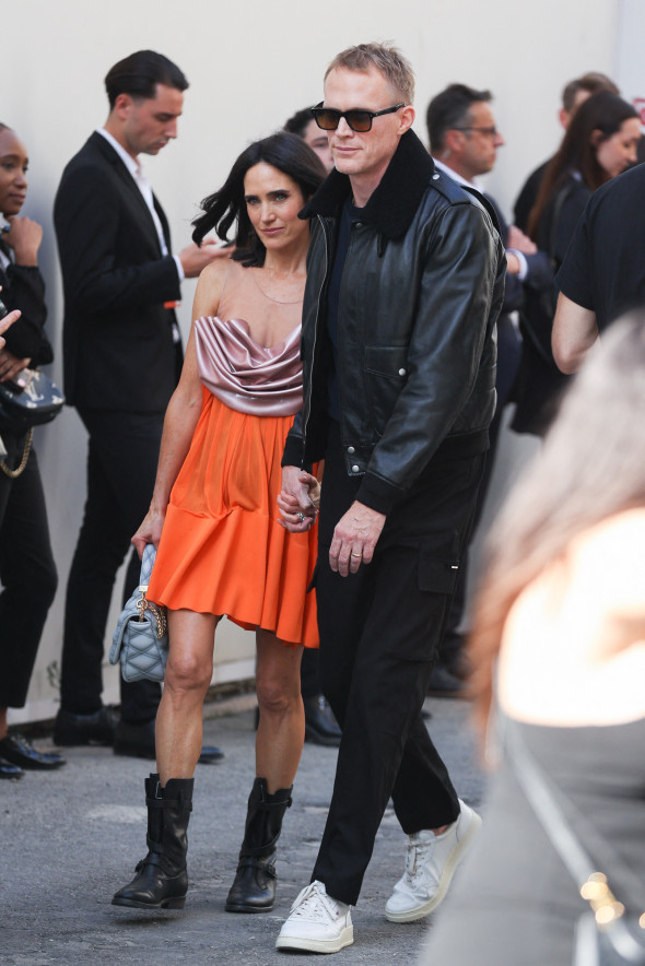 PFW - Louis Vuitton Womenswear Spring-Summer 2024 - Arrivals NB