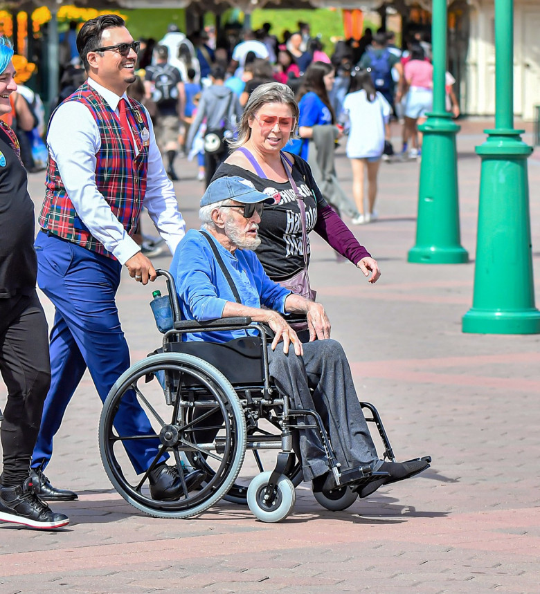 Dick Van Dyke, la Disneyland  / Profimedia Images