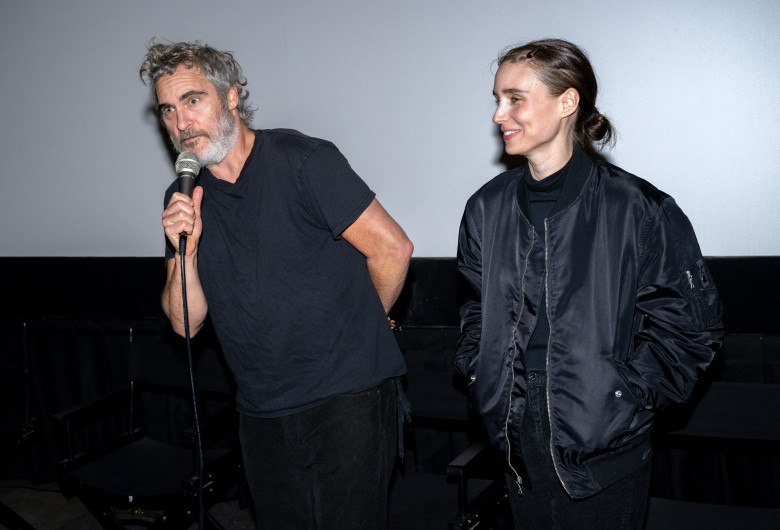 Joaquin Phoenix și logodnica sa, Rooney Mara/ Profimedia