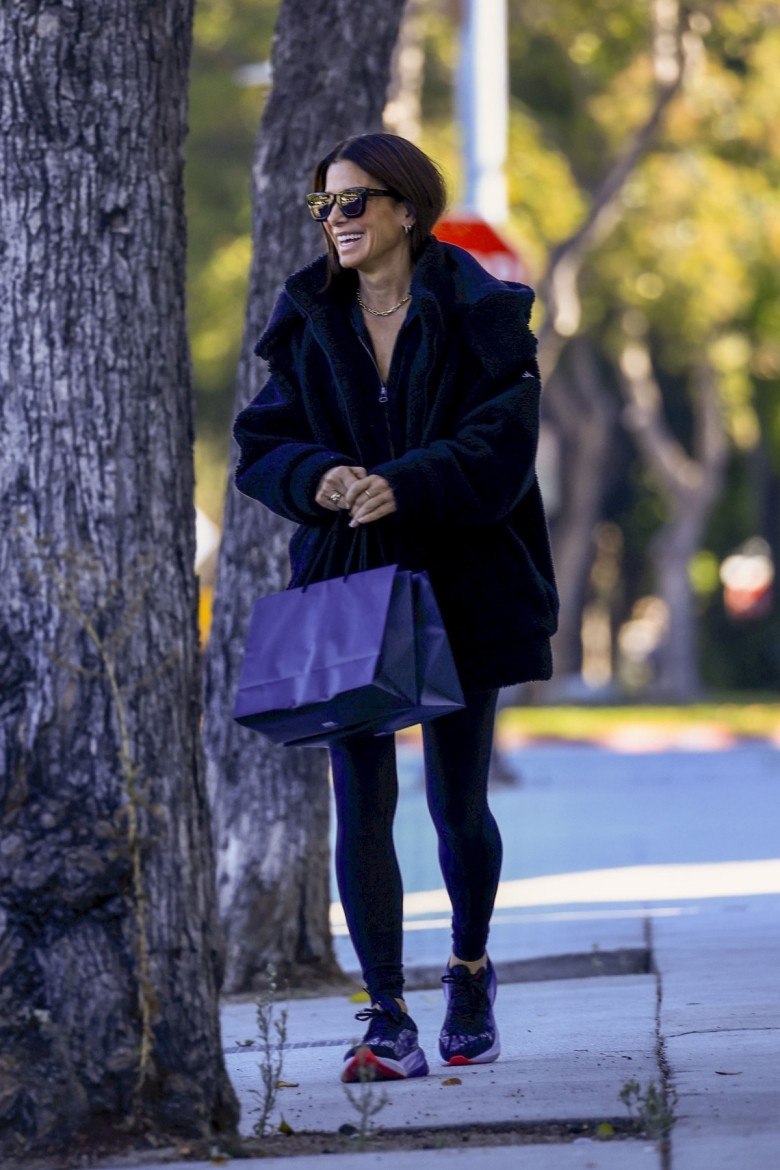 Sandra Bullock, fotografiată din nou pe străzile din L.A. / Profimedia Images