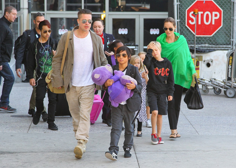 Brad Pitt, Angelina Jolie și copiii lor