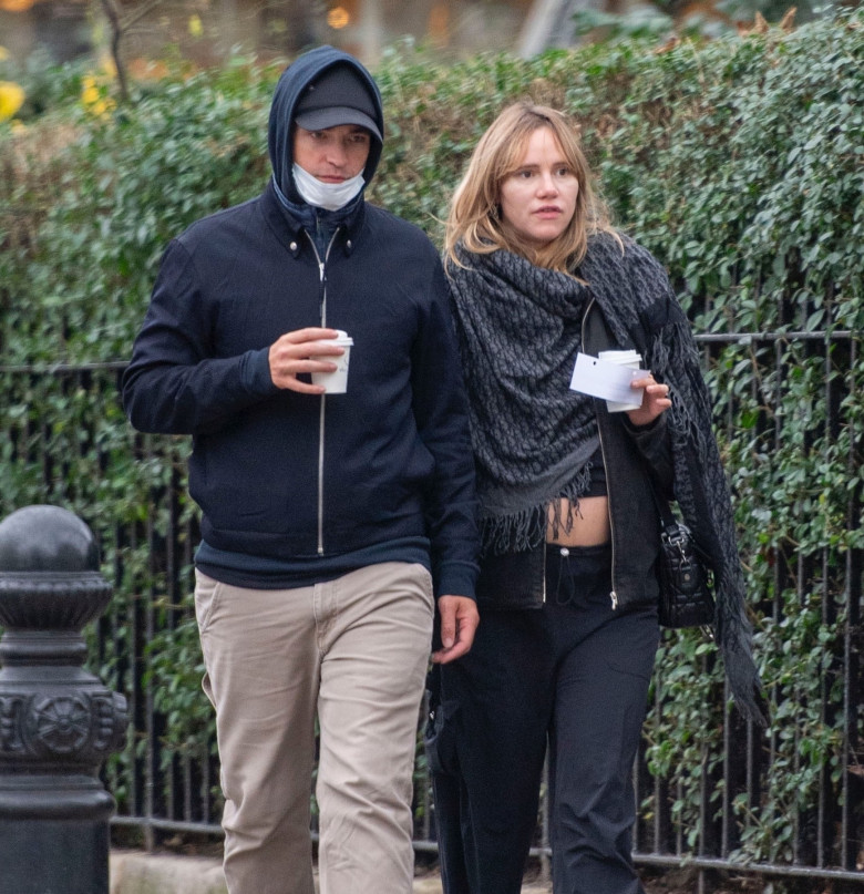 Suki Waterhouse și Robert Pattinson/ Profimedia