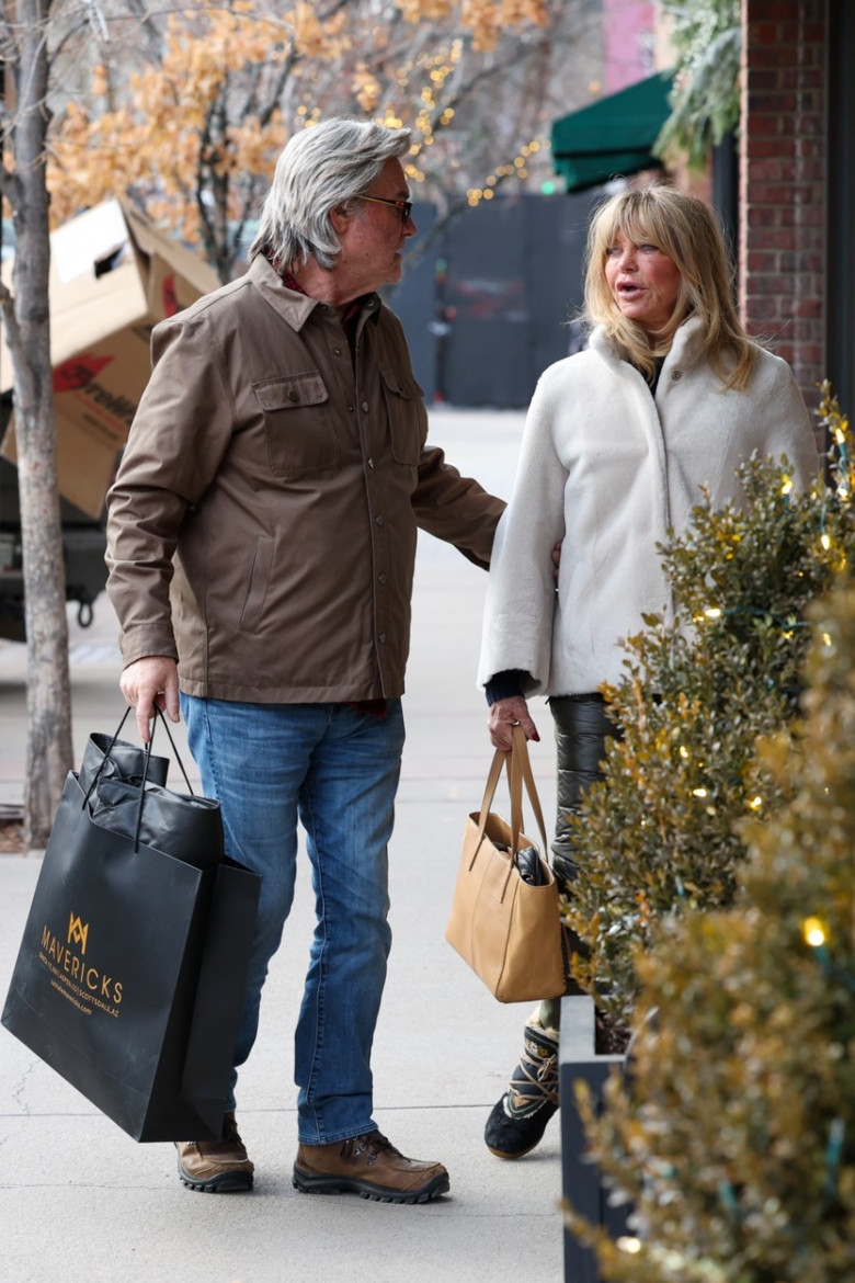 Goldie Hawn și Kurt Russell, în Aspen, înainte de Crăciun 2023