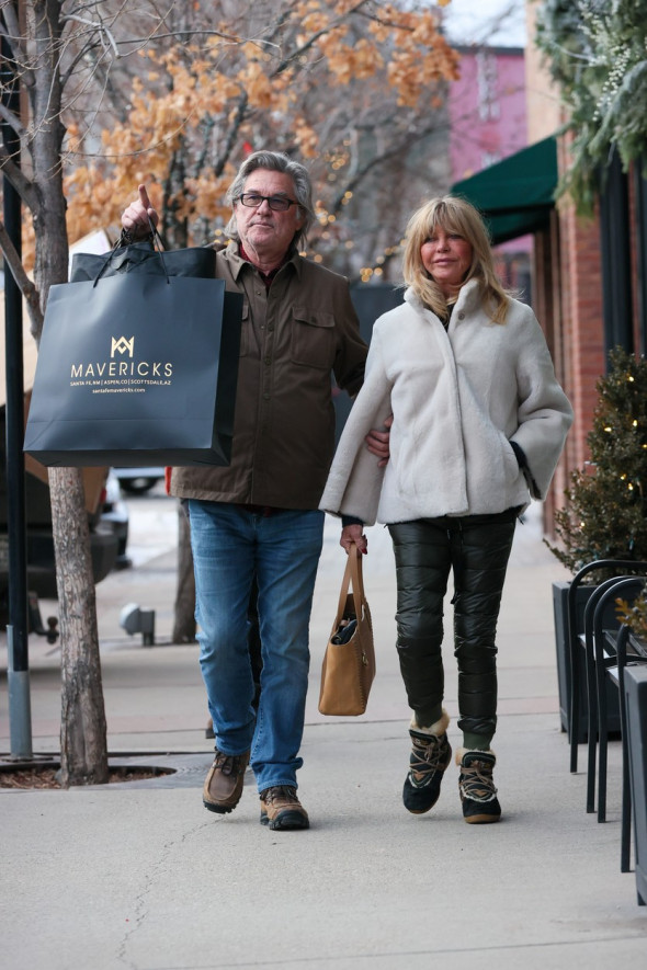 Goldie Hawn și Kurt Russell, în Aspen, înainte de Crăciun 2023