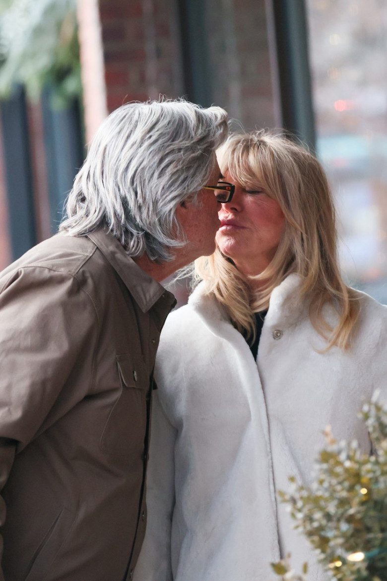 Goldie Hawn și Kurt Russell, în Aspen, înainte de Crăciun 2023