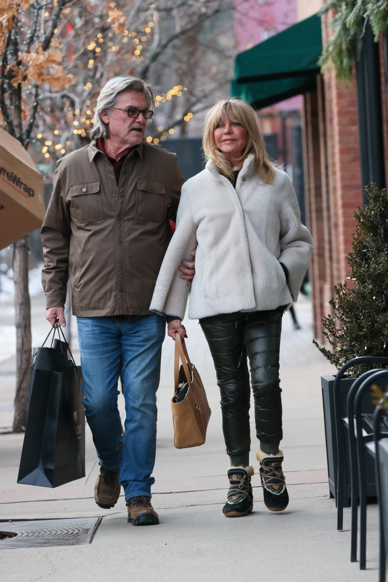 Goldie Hawn și Kurt Russell, în Aspen, înainte de Crăciun 2023