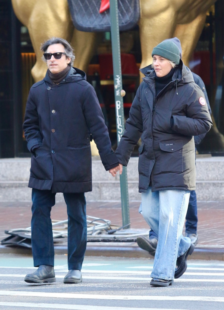 *EXCLUSIVE* Greta Gerwig and Noah Baumbach are seen for the first time as a Married couple.