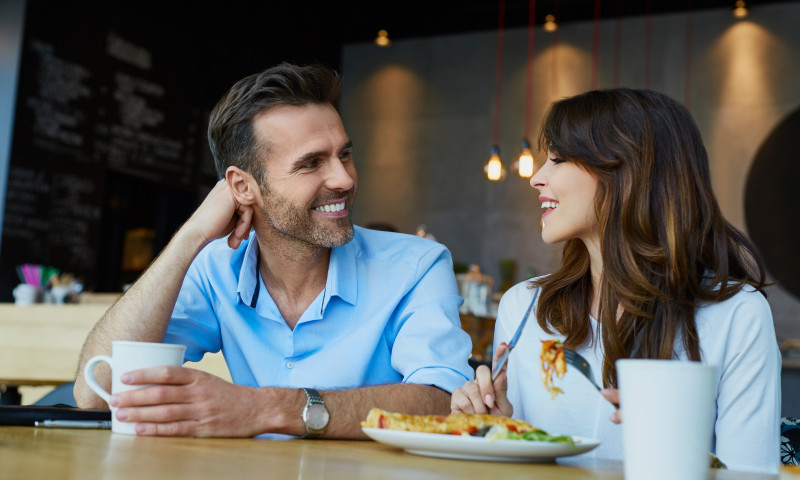 4 tipuri de mesaje care-ti pot asigura succesul in dating