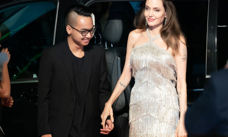 Angelina Jolie si Maddox