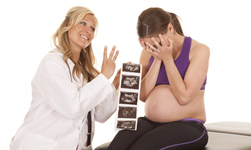 O femeie și-a dorit un băiețel, însă soarta a făcut ca aceasta să nască triplete/ Shutterstock