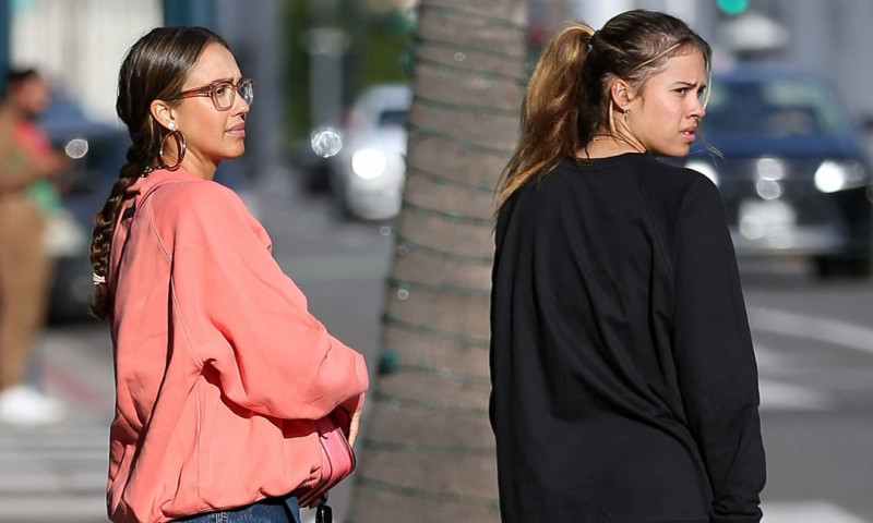 Jessica Alba and her daughter Honor are seen shopping in Beverly Hills