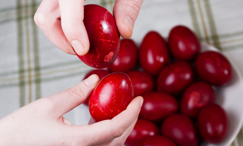 Red,Eggs,For,Easter,,Romanian,Easter,Traditional,Menu