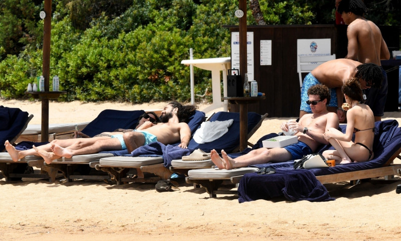 Heidi Klum, la plajă cu fiica sa, Leni și Tom Kaulitz/ Profimedia