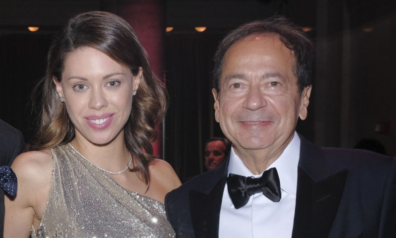 alina de almeida si john paulson