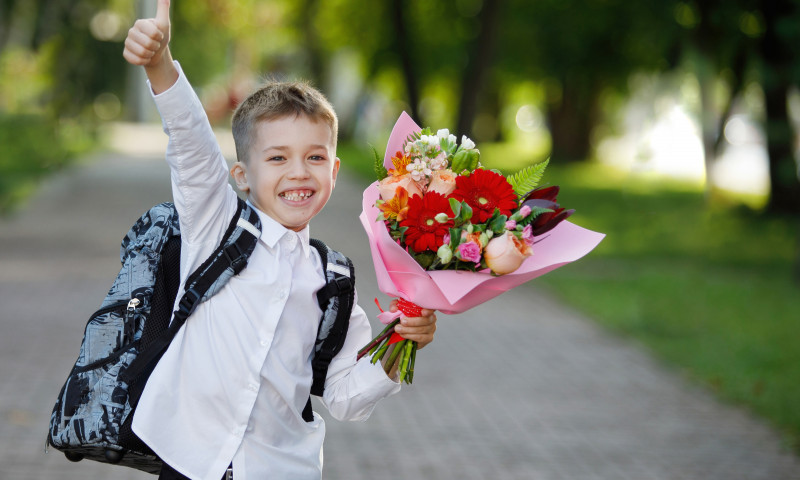 Urări pentru prima zi de școală/ Shutterstock