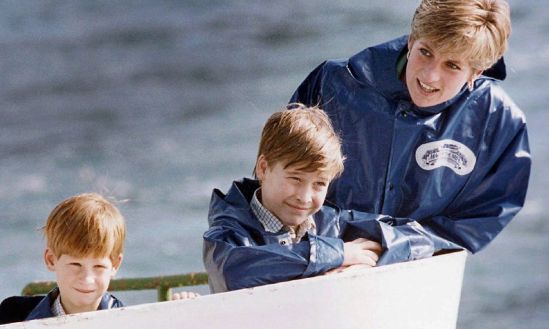 Prințesa Diana și fiii ei, William și Harry