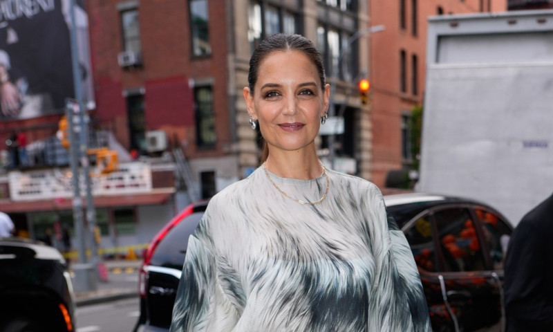 katie holmes (5)