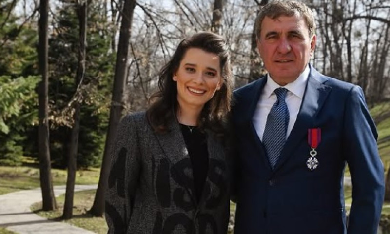 Kira, alături de tatăl ei, Gheorghe Hagi
