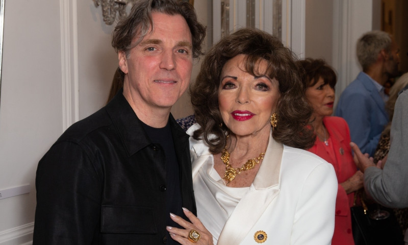 Joan Collins și fiul ei