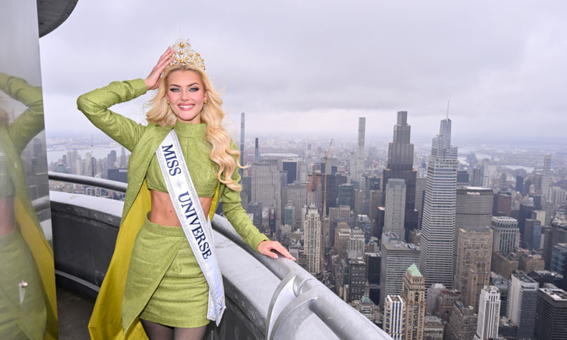 Victoria Kjær Theilvig