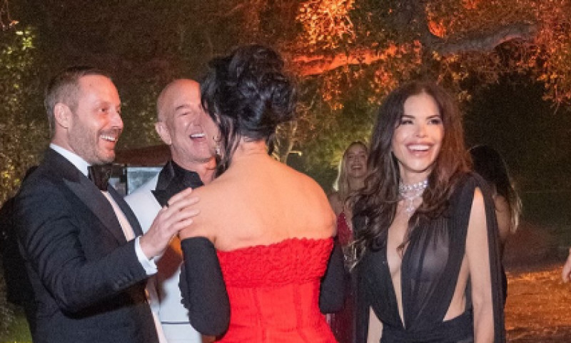 kris jenner, lauren sanchez, jeff bezos