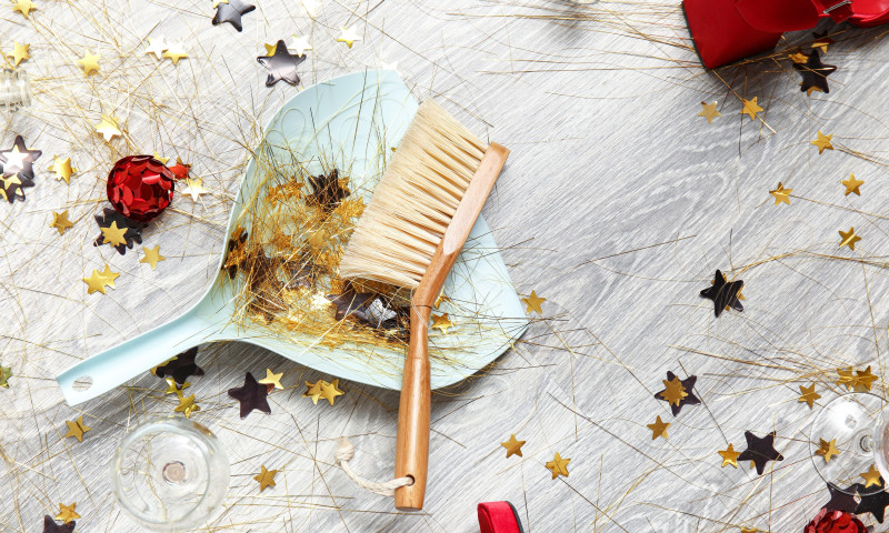 De ce nu ai voie să mături în Ajunul Crăciunului/ Profimedia