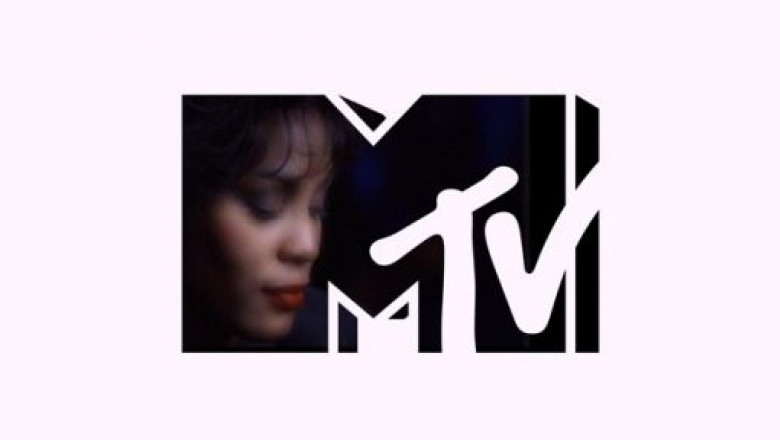 tribut-whitney-houston-la-mtv-in-acest-week-end-vezi-cele-mai-bune-piese-ale-cantaretei-in-official-top