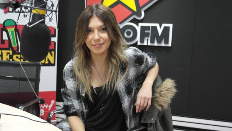 live-session-cu-sore-in-studioul-profm-vezi-cum-canta-noul-hit-dor-sa-ti-fie-dor-si-cover-uri-rihanna