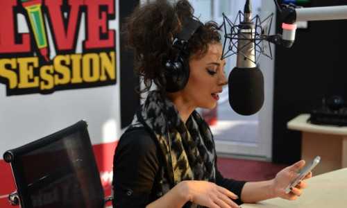 ami-sore-si-neylini-au-cantat-colinde-in-studioul-profm-vezi-imagini-de-la-profm-christmas-live-session 8