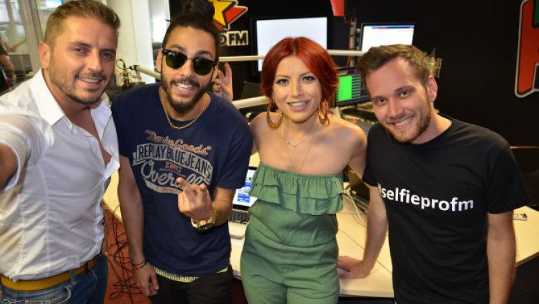 elena-gheorghe-si-glance-la-profm-live-session-vezi-cum-a-cantat-noul-single-mamma-mia-si-hitul-impossible 6
