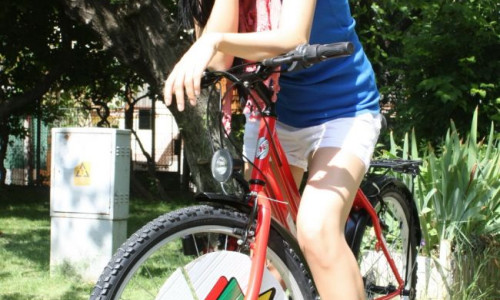 castiga-bicicleta-rosie-profm-asculta-radioul-descopera-unde-se-afla-si-o-poti-avea-daca-ajungi-primul