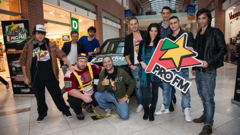 am-tras-nissan-ul-juke-prin-mall-cu-toti-dj-ii-profm-in-el-vezi-cum-au-incaput-si-cine-a-reusit-sa-miste 8