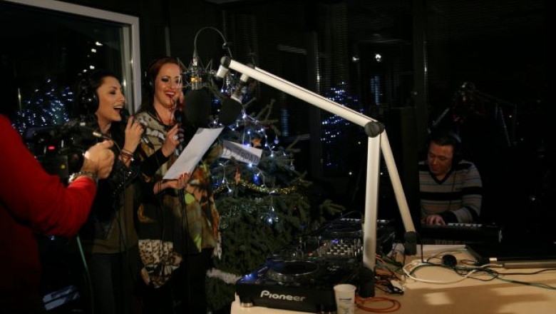 andra-a-cantat-doua-colinde-la-profm-christmas-session-asculta-vocea-care-a-incalzit-aseara-inimile-ascultatorilor 1