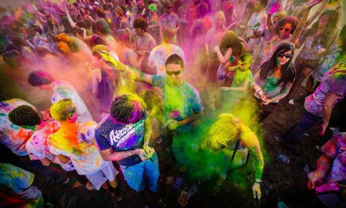 holi-music-color-festival-evenimentul-la-care-nu-trebuie-sa-lipsesti-vino-cu-profm-si-da-culoare-unui 1