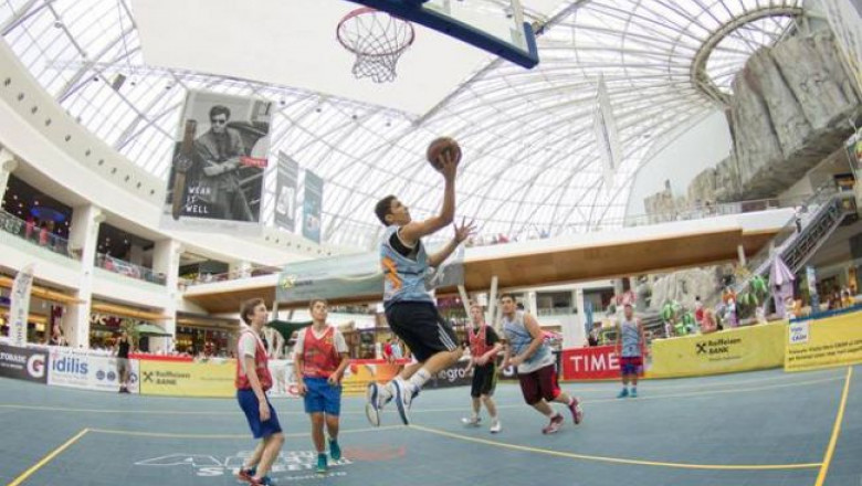 slam-dunk-in-mall-basket-3x3-si-un-show-total-la-sport-arena-streetball-in-afi-palace-cotroceni-foto 1