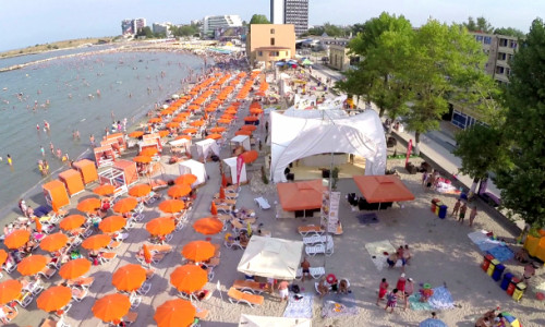 azi-e-profm-bikini-parade-pe-plaja-arruba-din-mamaia-ce-trebuie-sa-stii-despre-cea-mai-mare-defilare-in 2