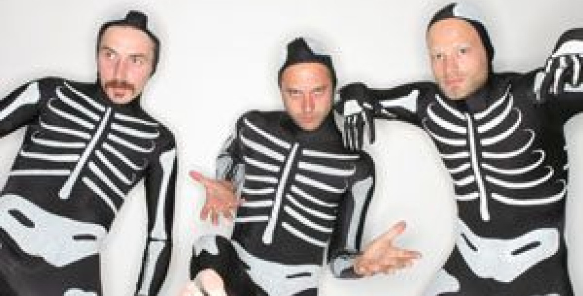 whomadewho