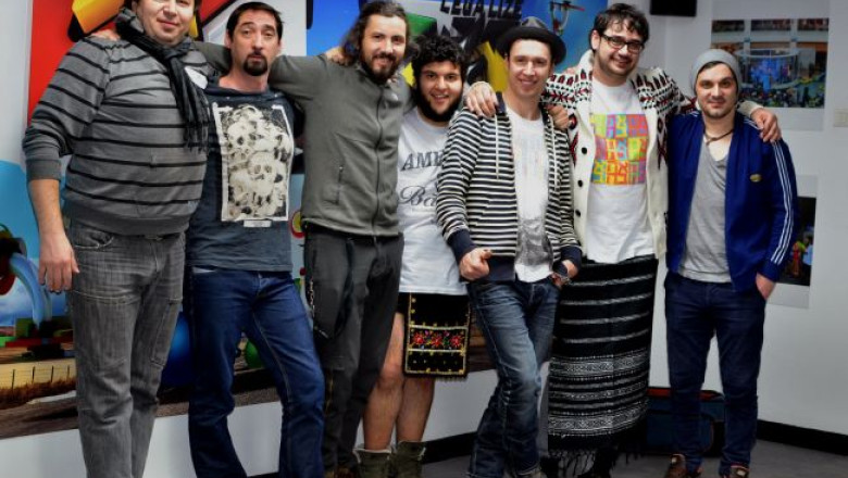 zdob-si-zdub-au-lansat-noua-lor-piesa-la-alarmaprofm-asculta-cum-au-cantat-live-si-vezi-imagini-din-studiou 7
